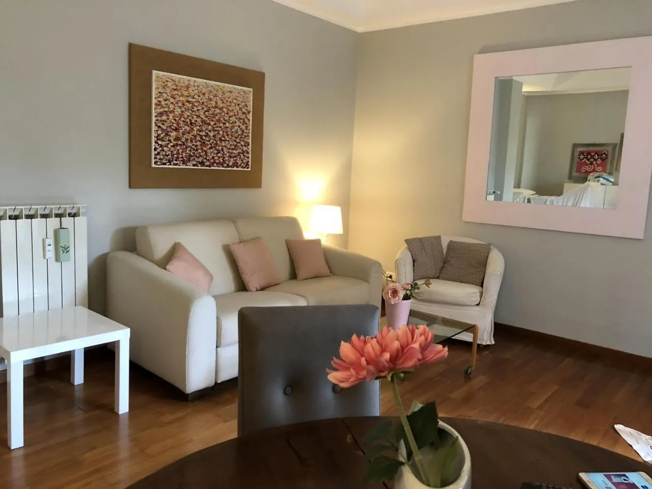 Smart House - Morosini Villa Roma 0*,  Italia